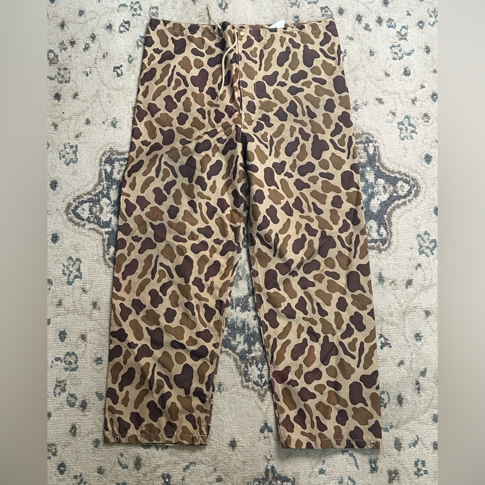 Brown Tan Cargo Pants with Giraffe Print